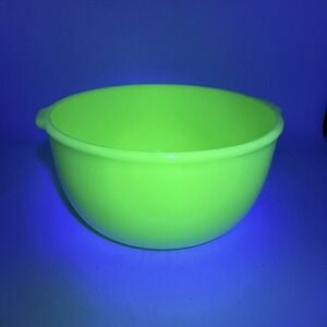 Vintage Sunbeam Jadeite Mixmaster Bowl - Glows in Black Light - with Handles